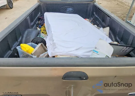 2002 Ford F150 z USA, uszkodzony, nr VIN 1FTRF17LX2NA88508